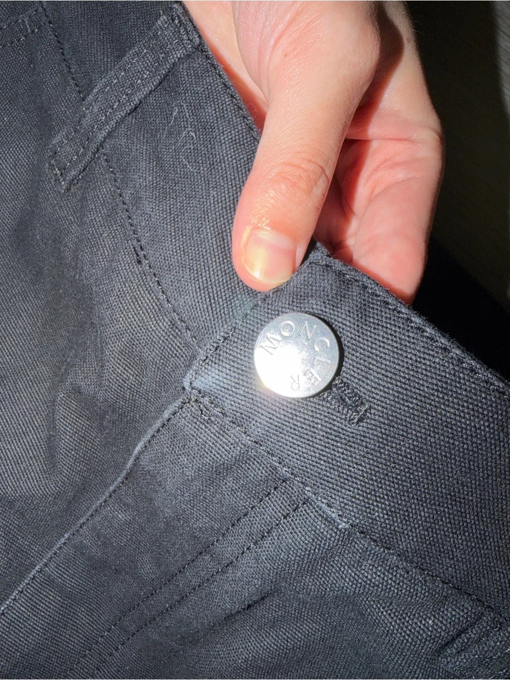 Moncler flaws offer authentic